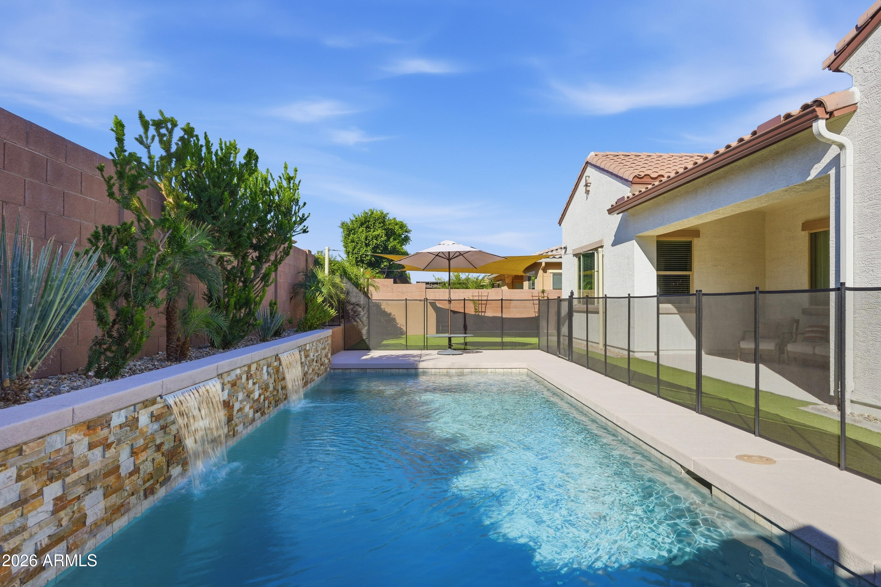 3011 E PRESTON Street