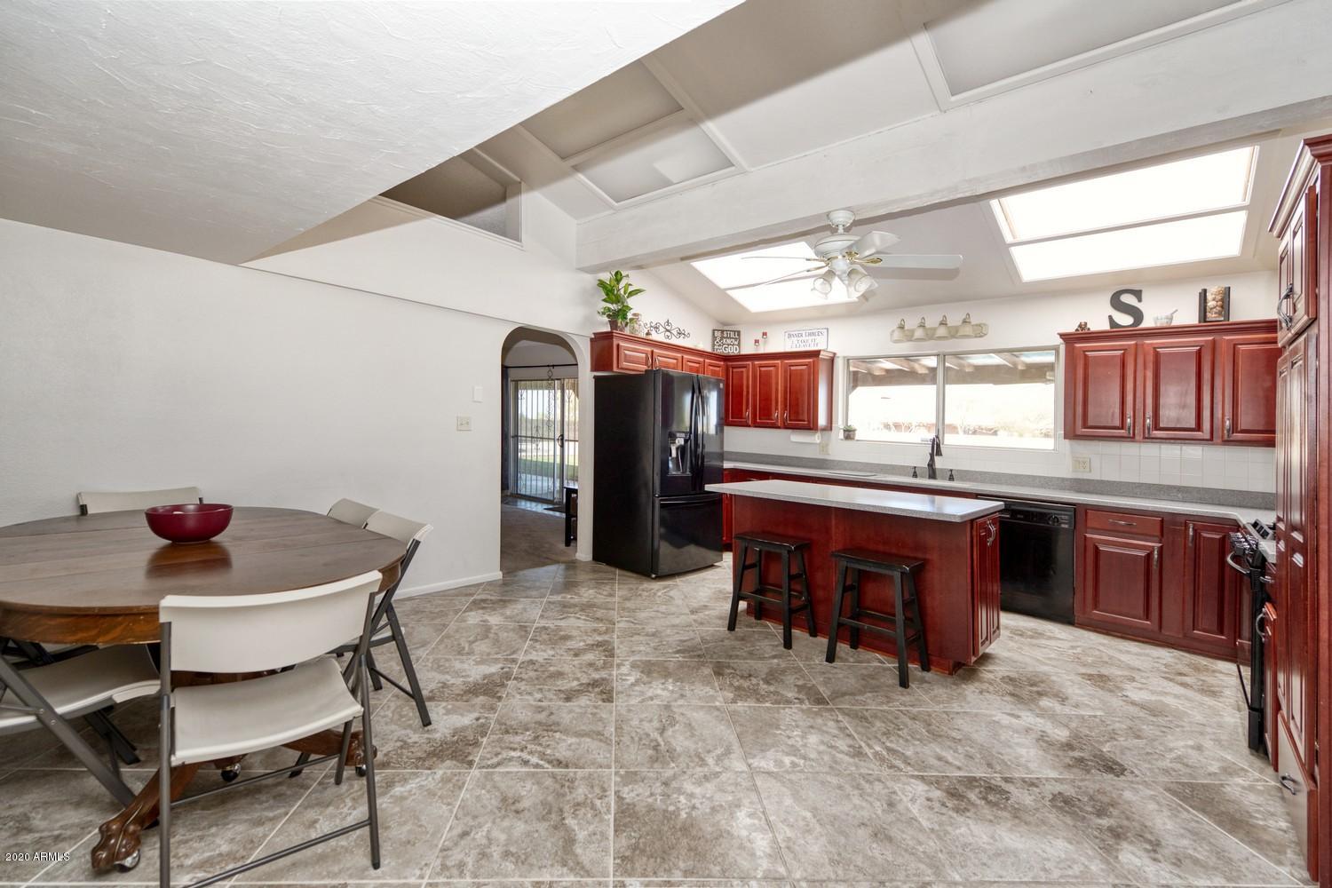 TOWN & COUNTRY ESTATES UNIT 6 - Residential