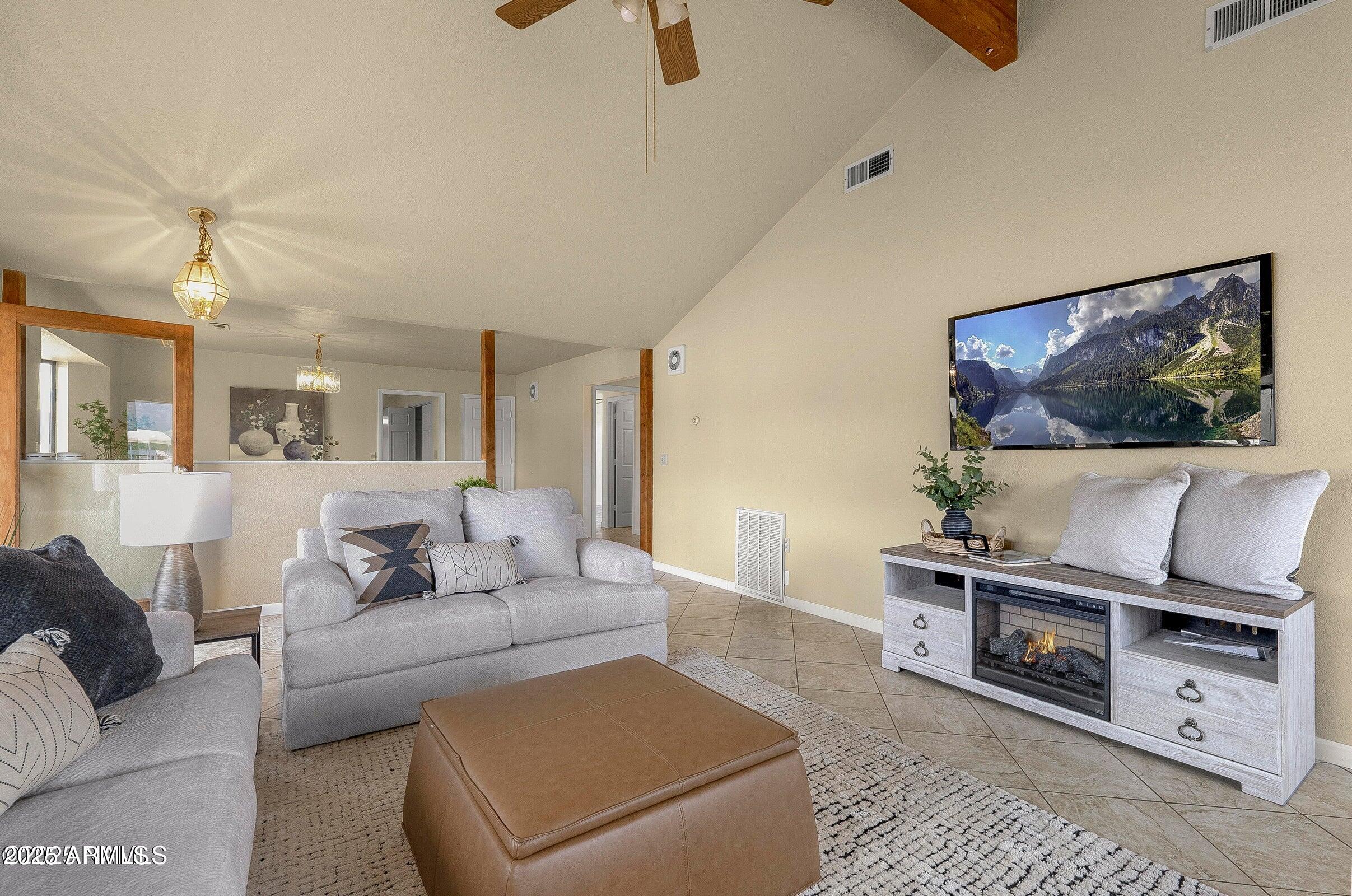 7400 Saddle Trail