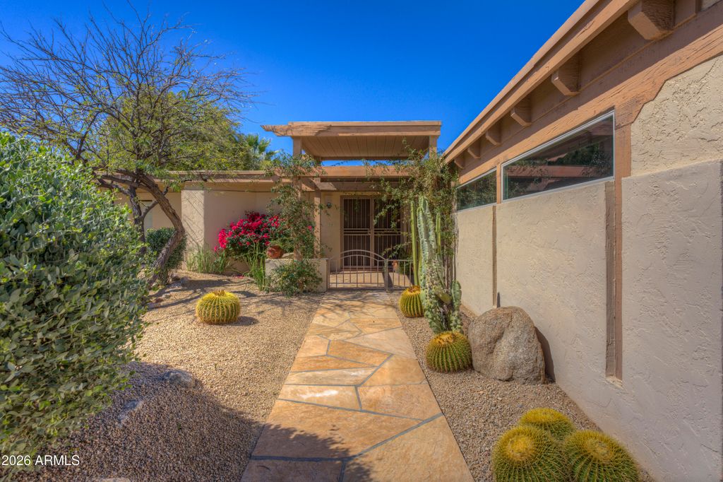 Photo of 1049 N Boulder Drive, Carefree, AZ 85377 (MLS # 6995558)
