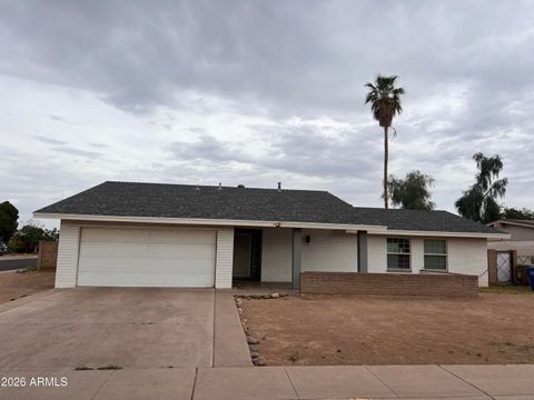 4148 W CARON Street Phoenix AZ 85051