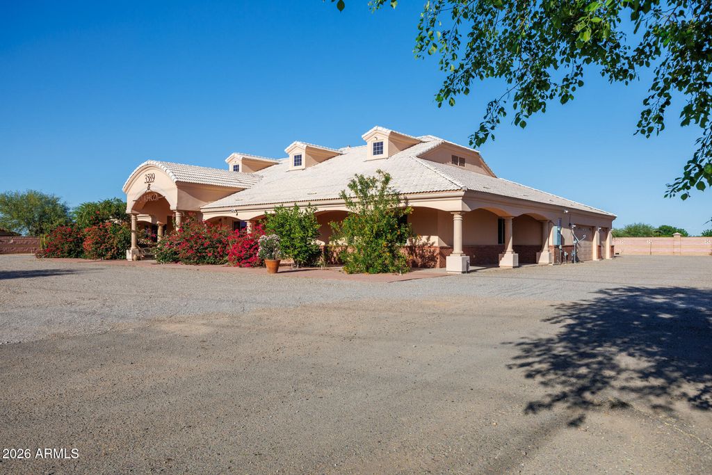 Photo of 3589 S Henness Road, Casa Grande, AZ 85122 (MLS # 7013447)