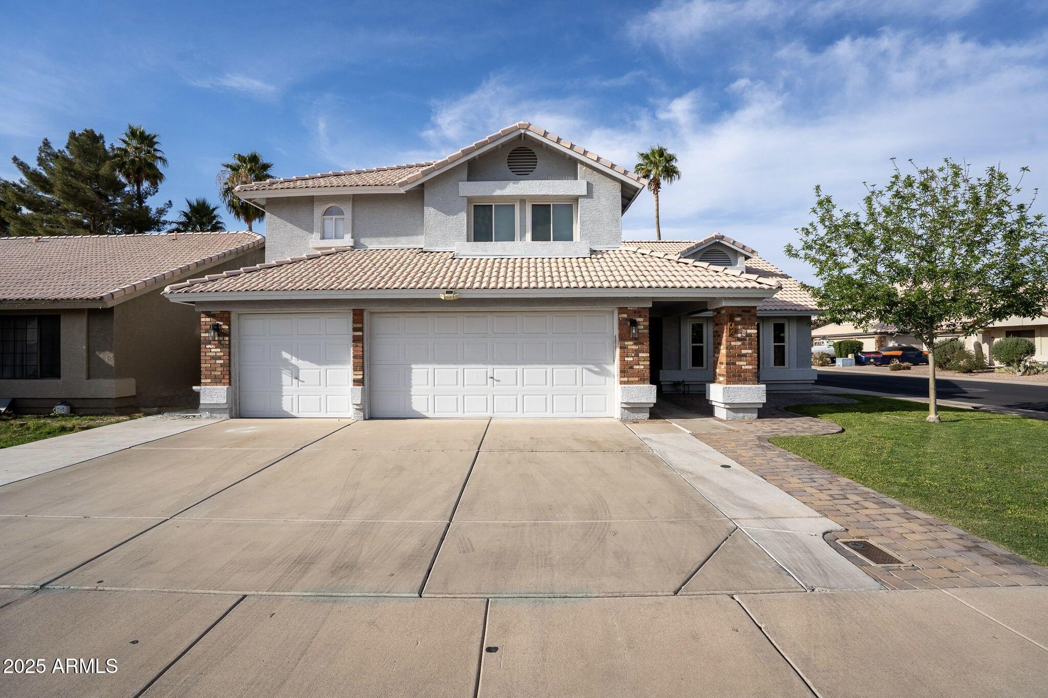 502 W SIERRA MADRE Avenue