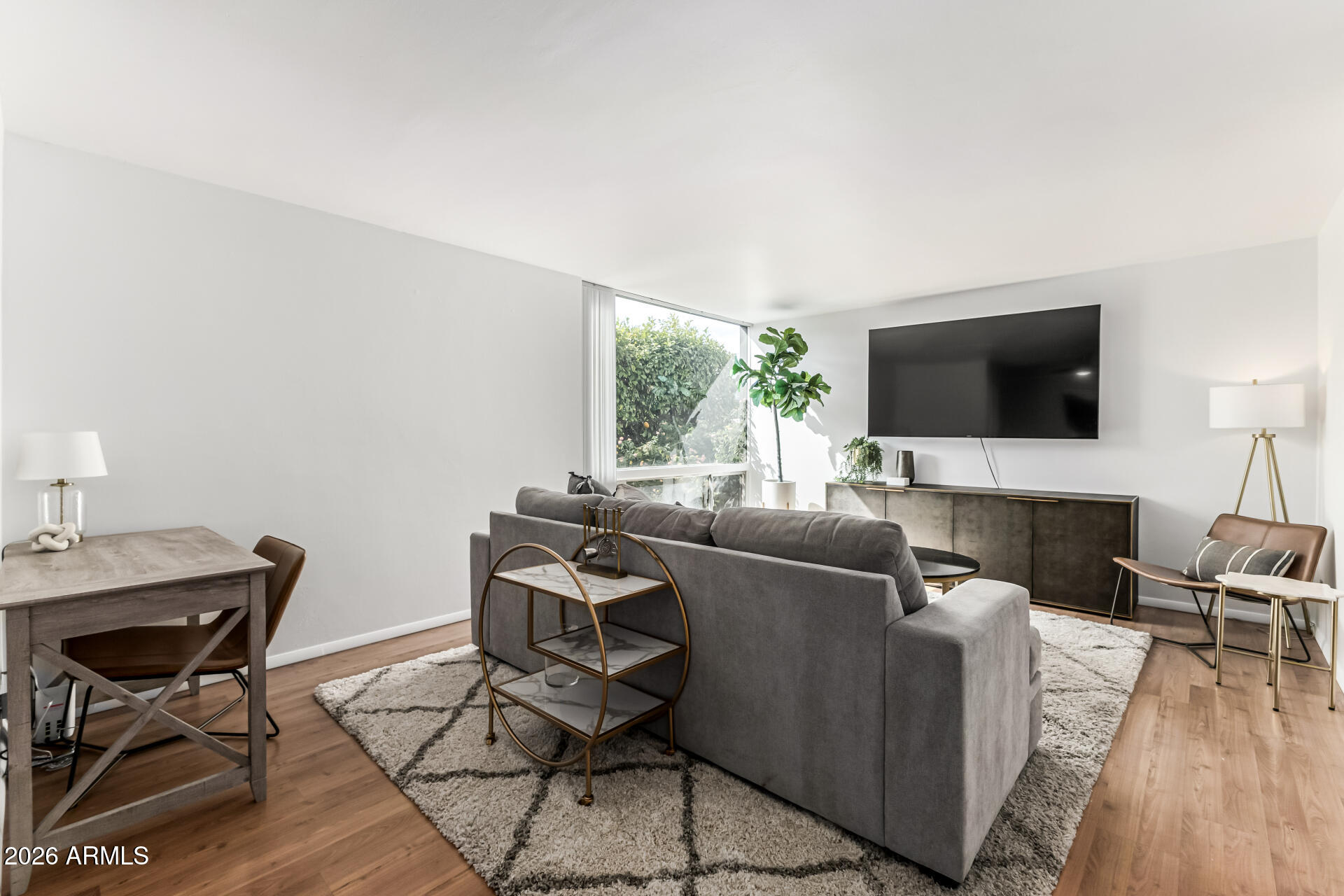 3242 E CAMELBACK Road 102