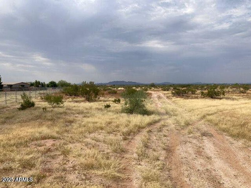 Photo of 0 W Woodruff Road #-, Casa Grande, AZ 85194 (MLS # 6878155)