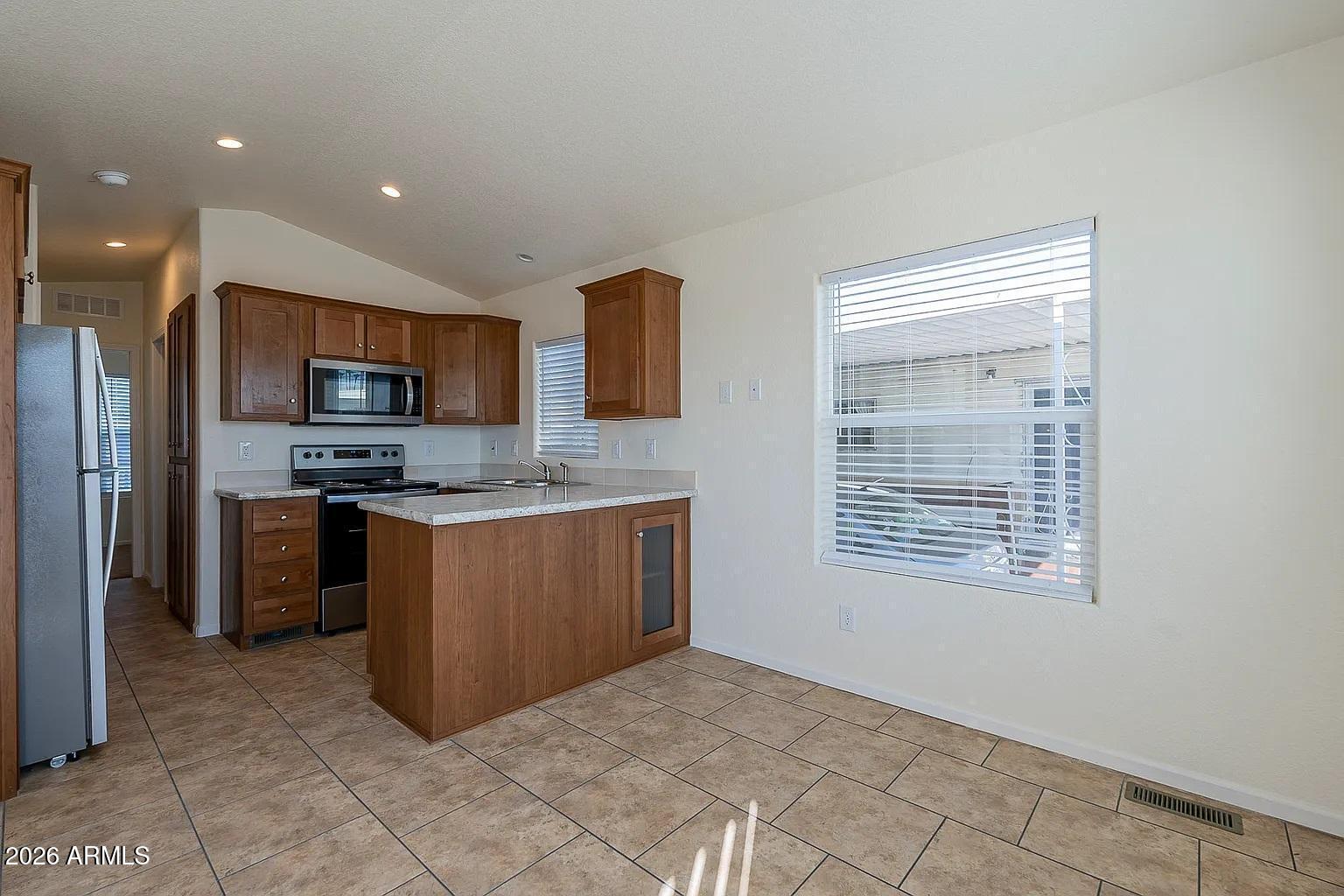 800 W APACHE Trail 163