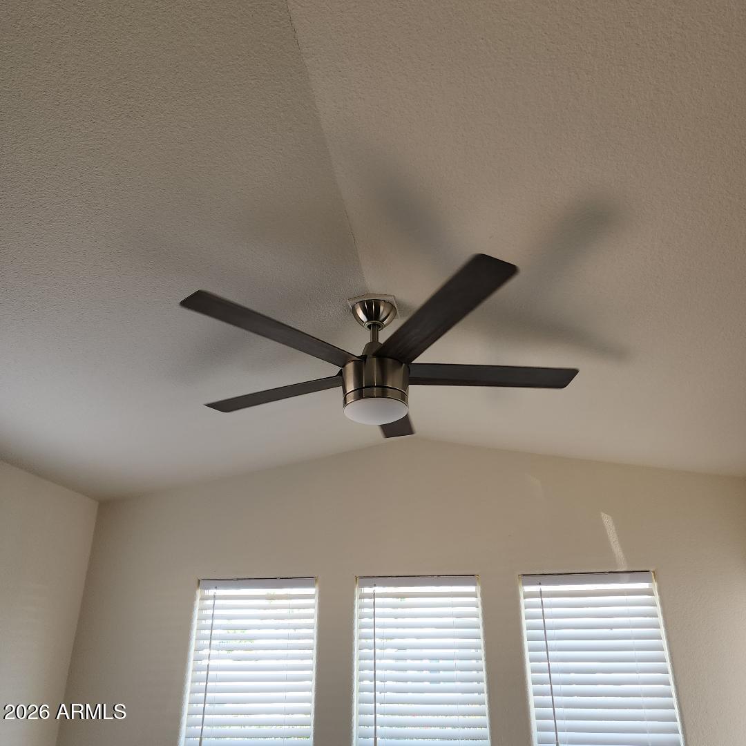 800 W APACHE Trail 163