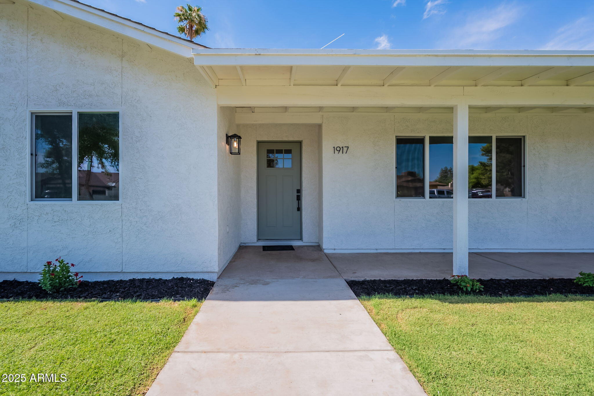Homes 3 1917 E JENSEN Street