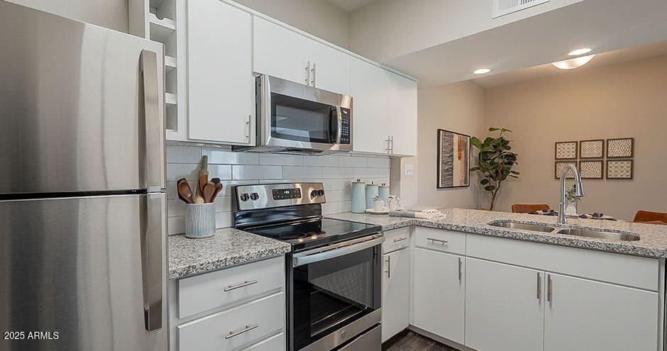 777 W CHANDLER Boulevard 2-1