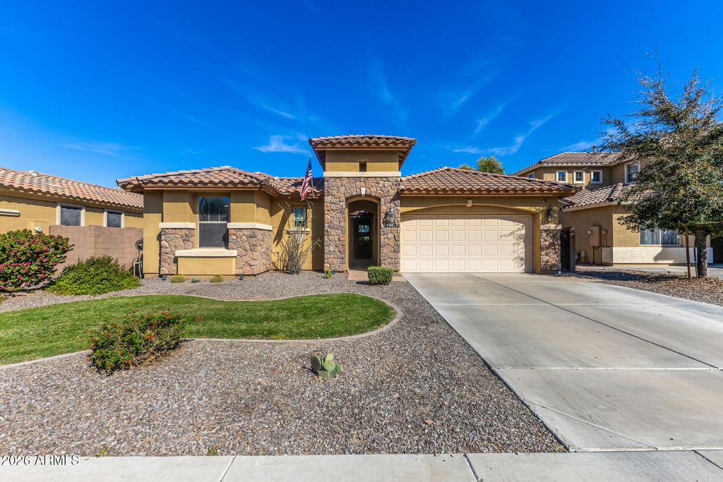 Photo of 590 E Raven Court, Gilbert, AZ 85297 (MLS # 6990874)
