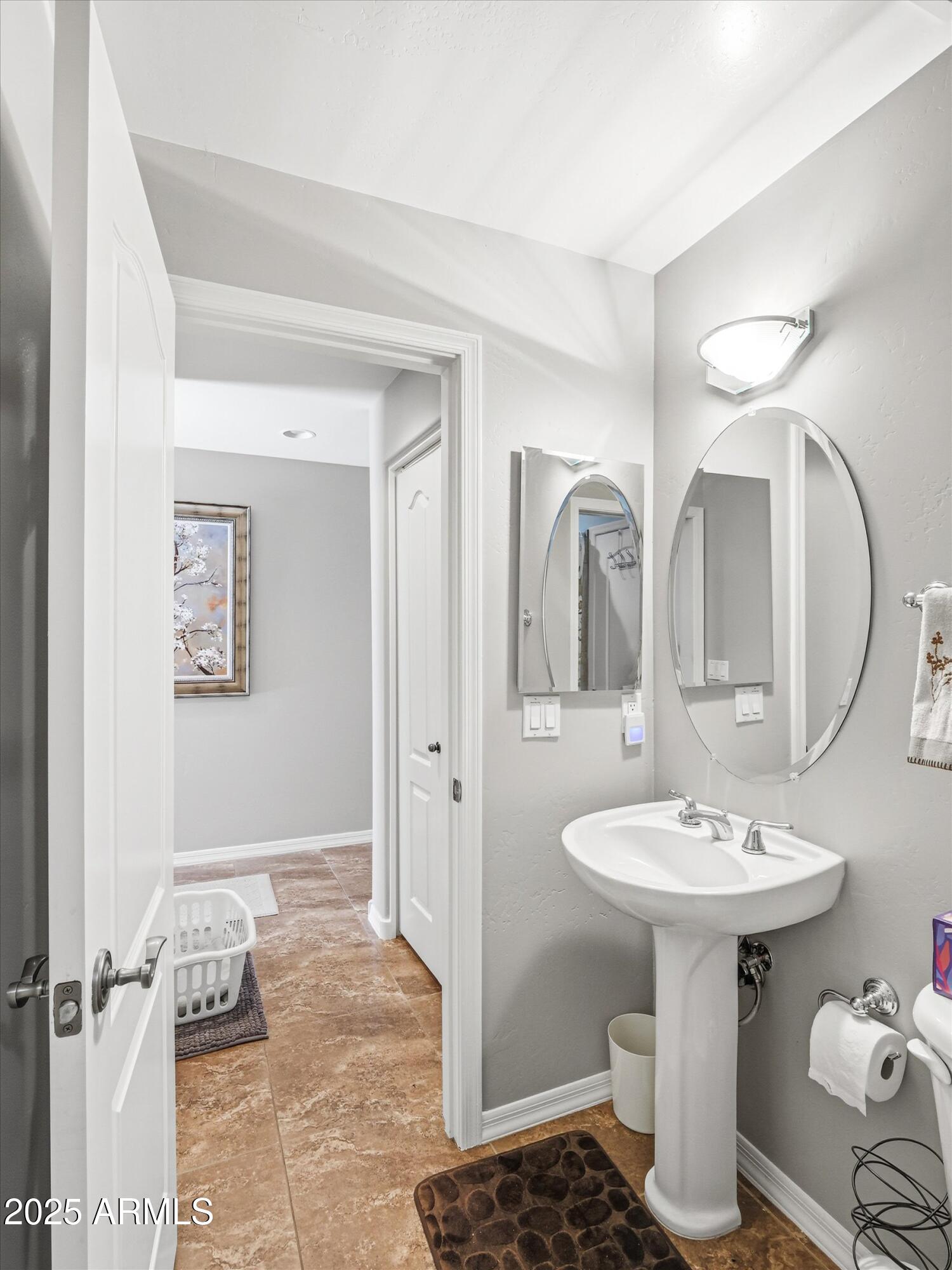 SAGUARO RIDGE CONDOMINIUMS - Residential