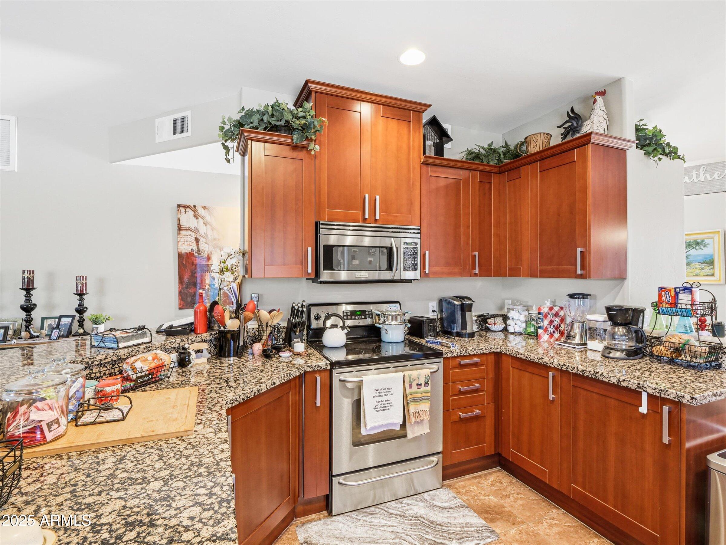 SAGUARO RIDGE CONDOMINIUMS - Residential