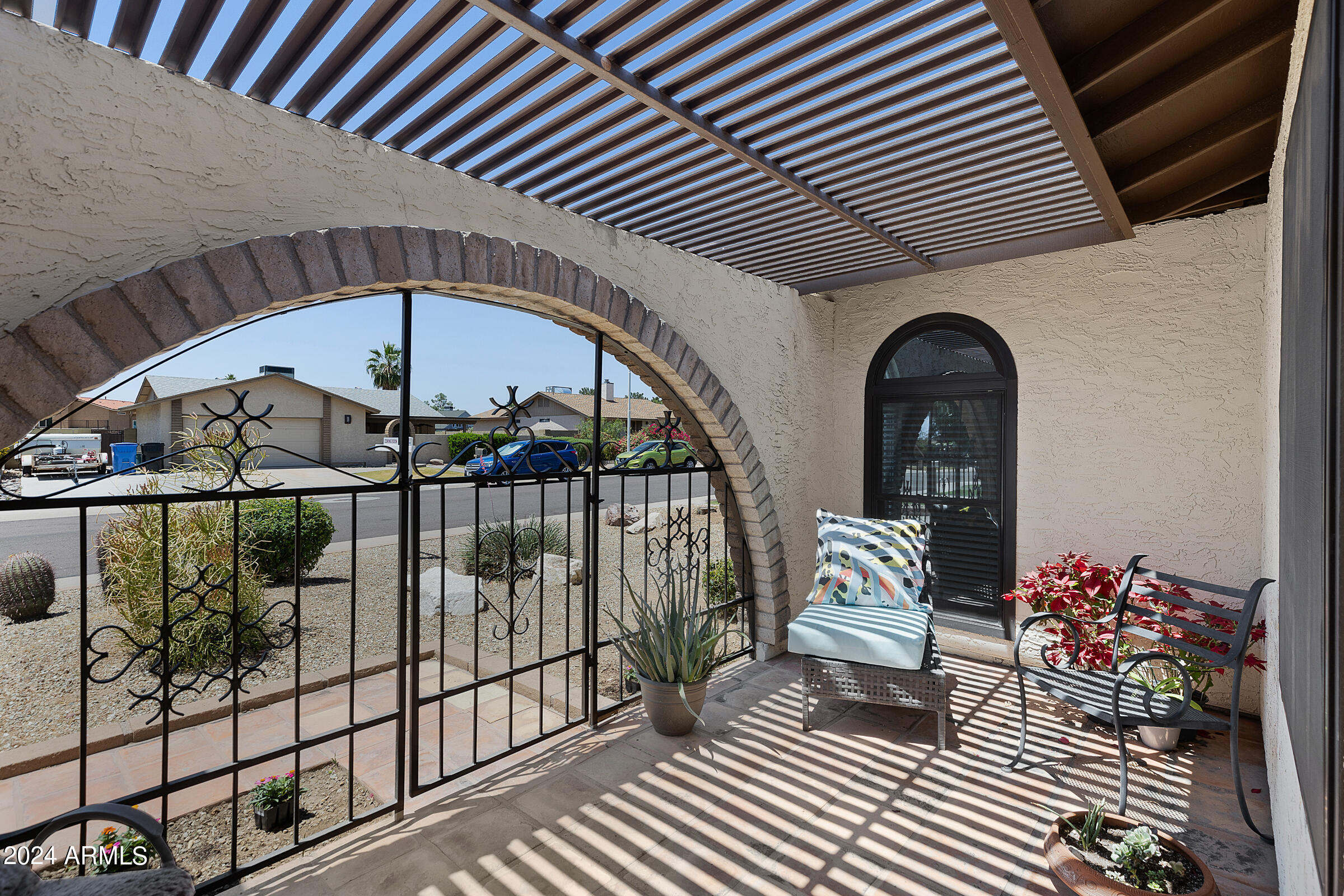 4828 E CAPISTRANO Avenue