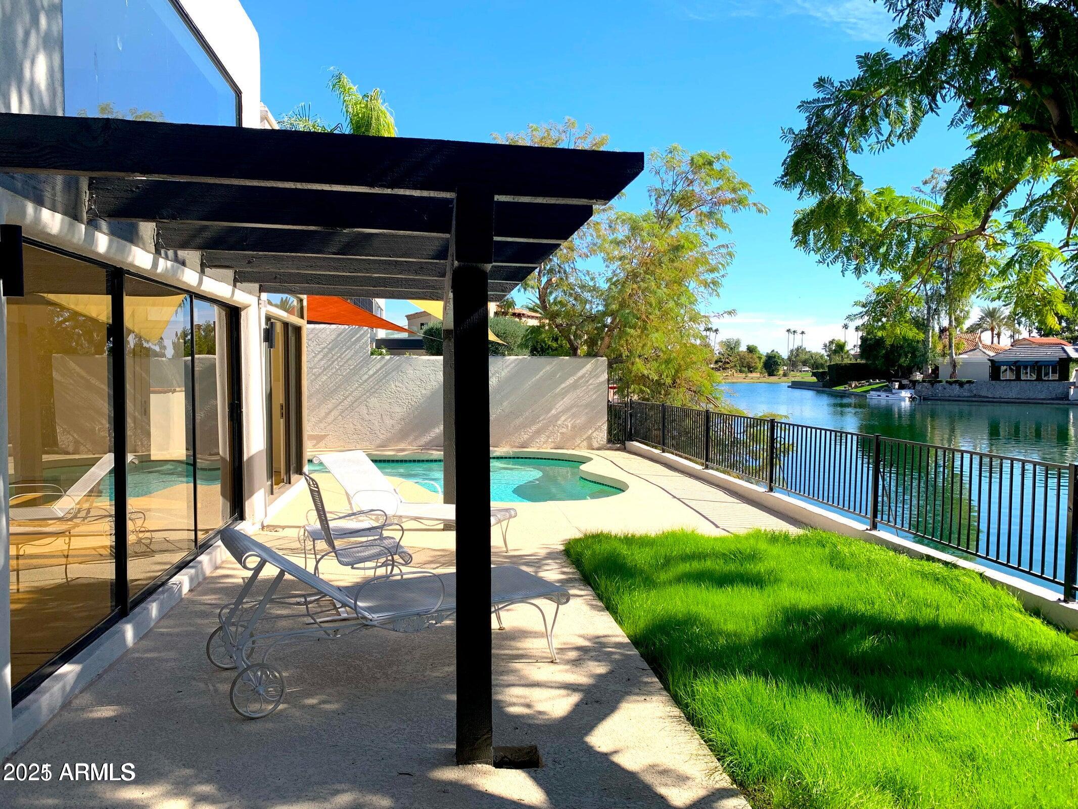 7613 E VIA DEL REPOSO Drive