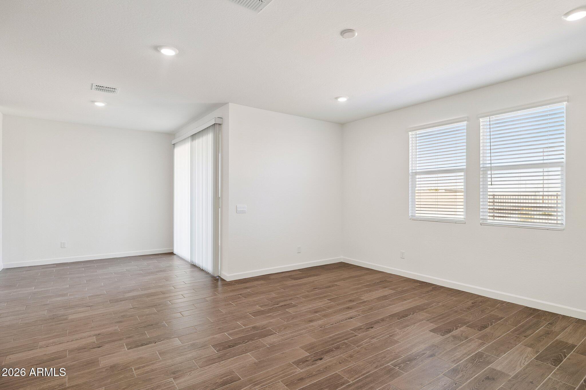 26243 W NANCY Lane