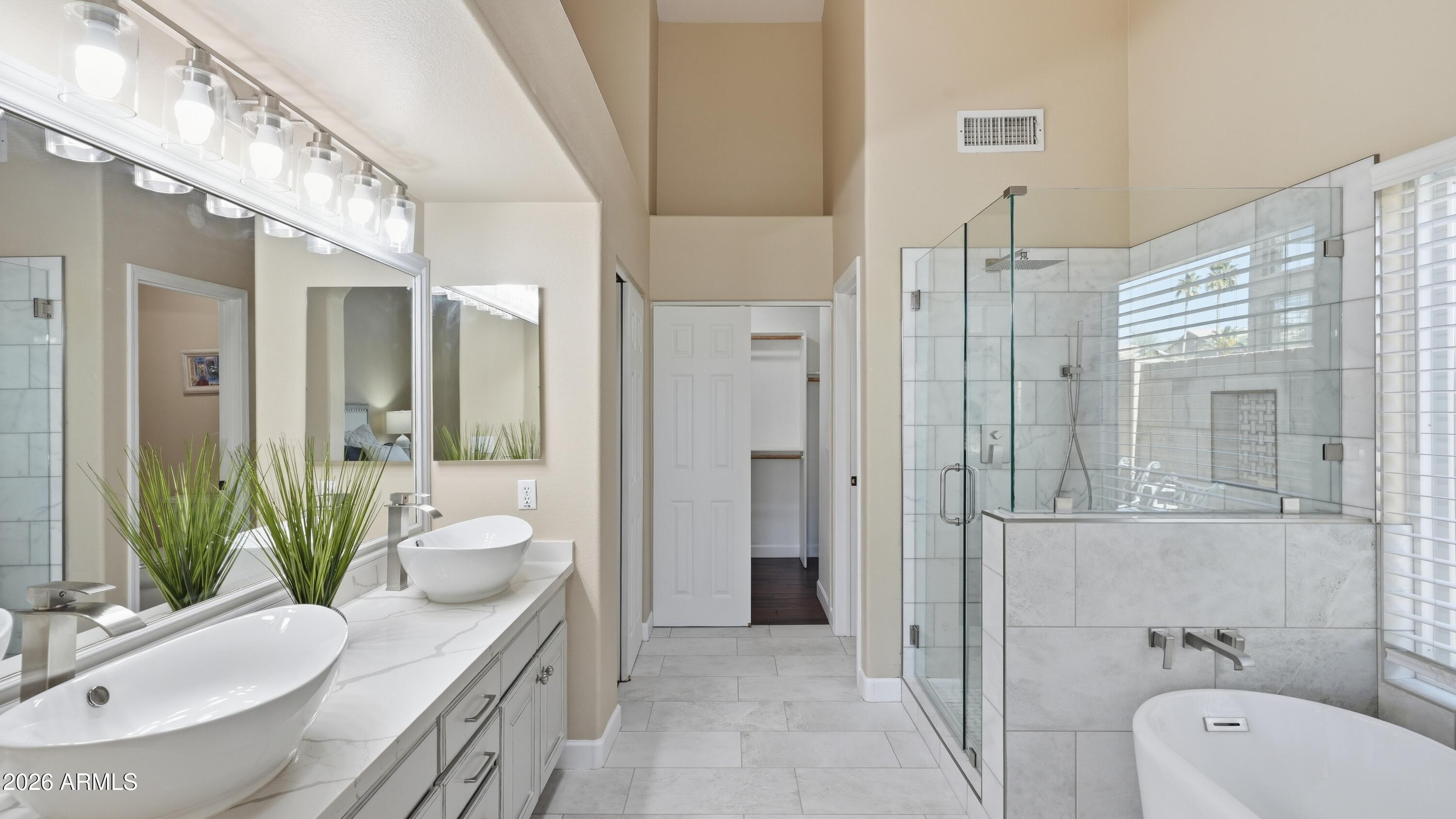 1632 E SALTSAGE Drive