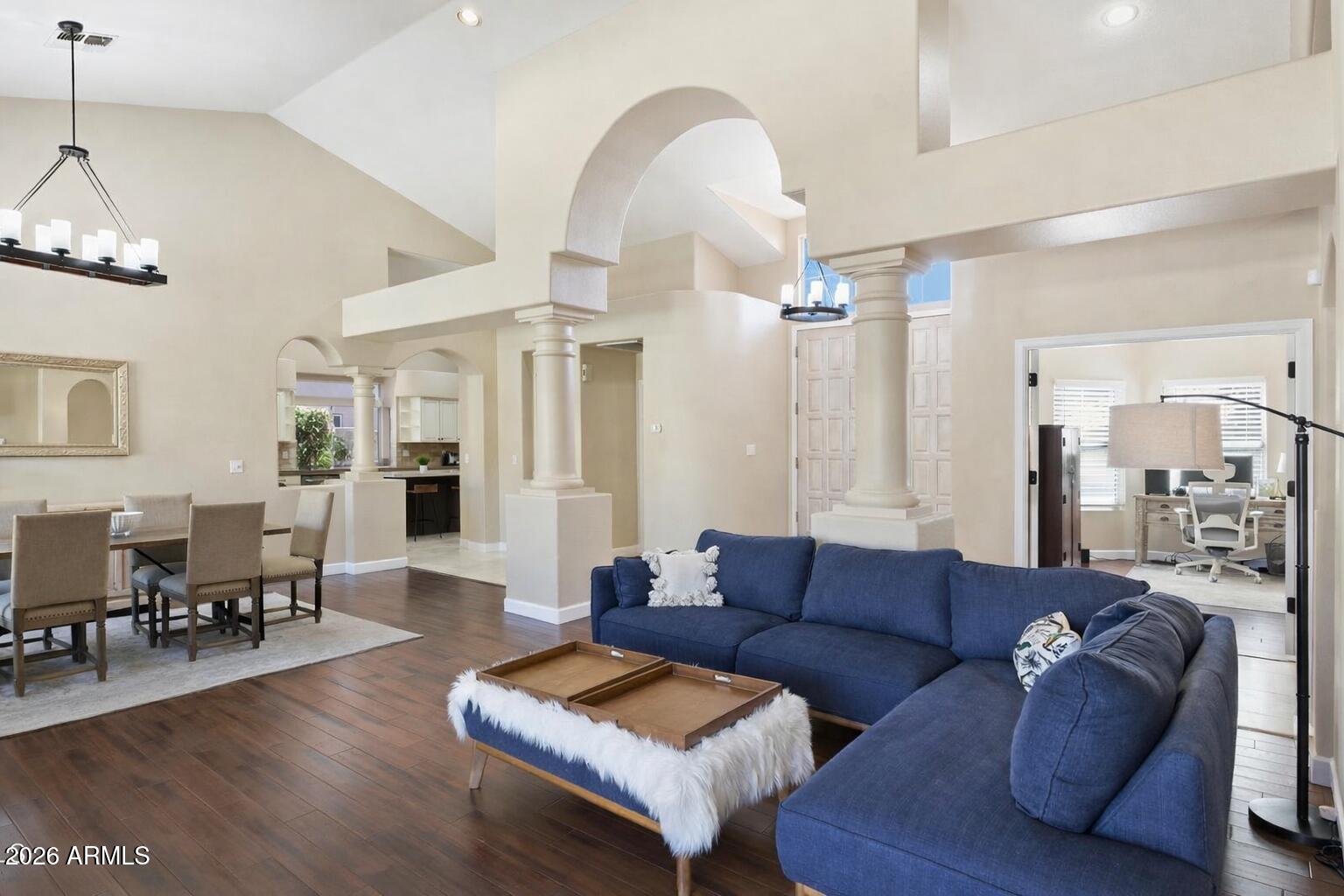 1632 E SALTSAGE Drive