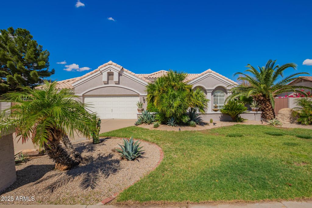 Photo of 5542 W Alameda Road, Glendale, AZ 85310 (MLS # 6925413)
