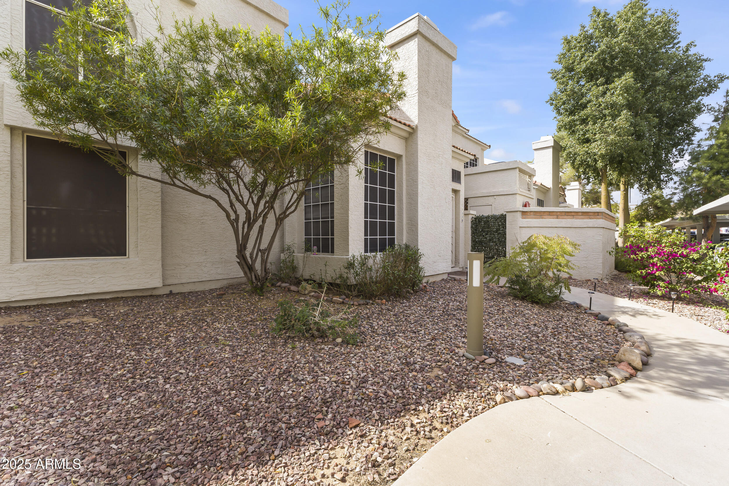 1717 E UNION HILLS Drive 1110