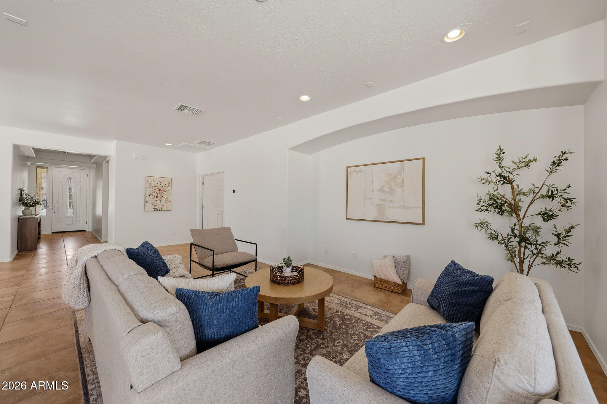 10262 W FOOTHILL Drive