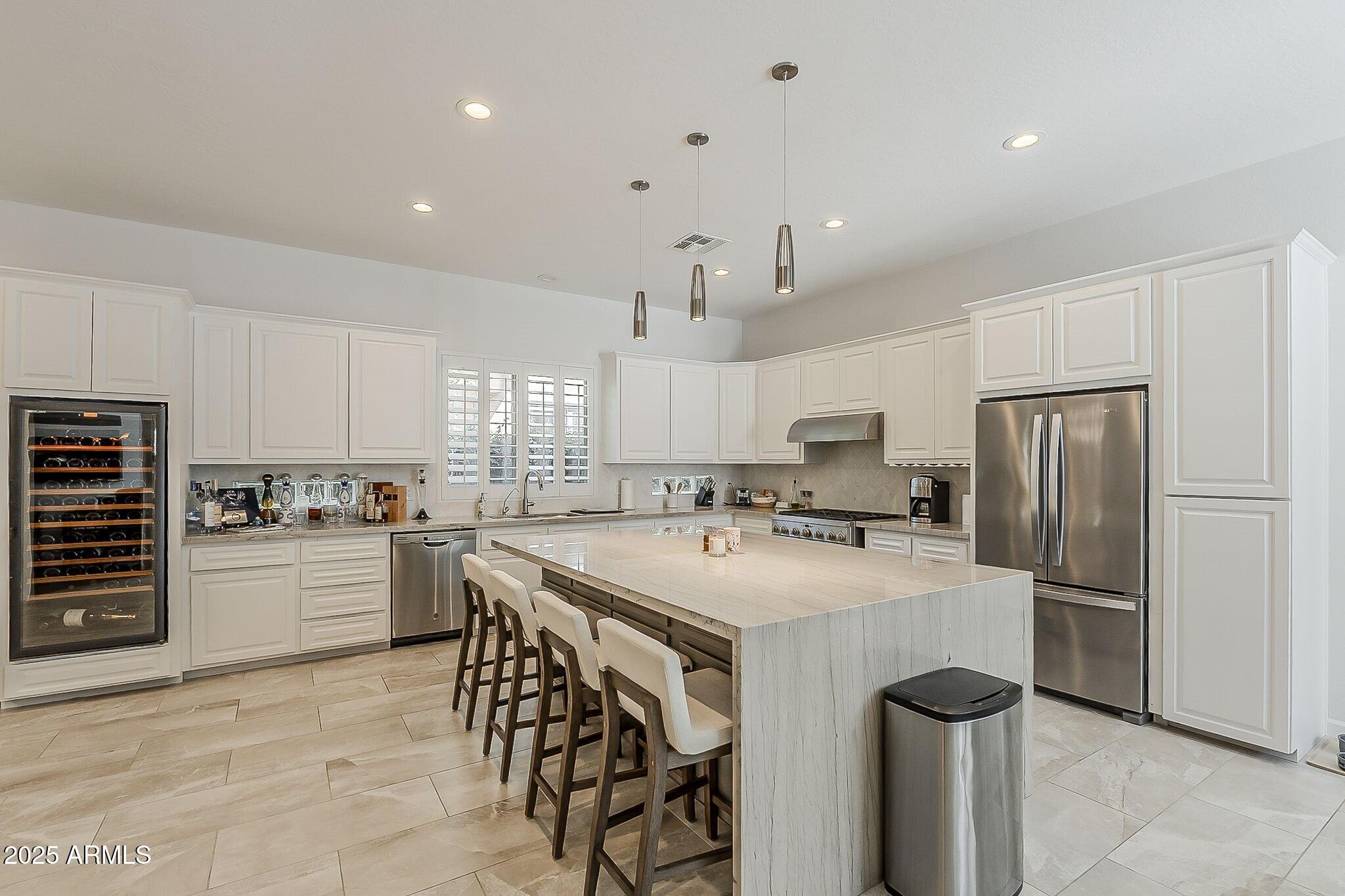 Homes 3 3406 E PYRENEES Pass