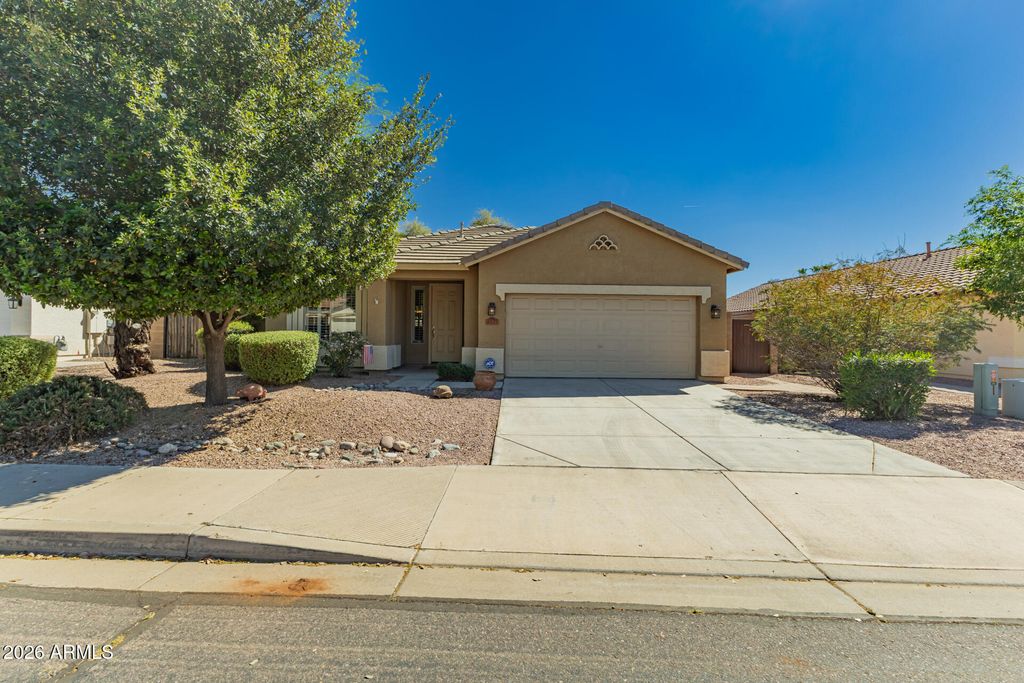 Photo of 4875 E Bellerive Drive, Chandler, AZ 85249 (MLS # 7004033)