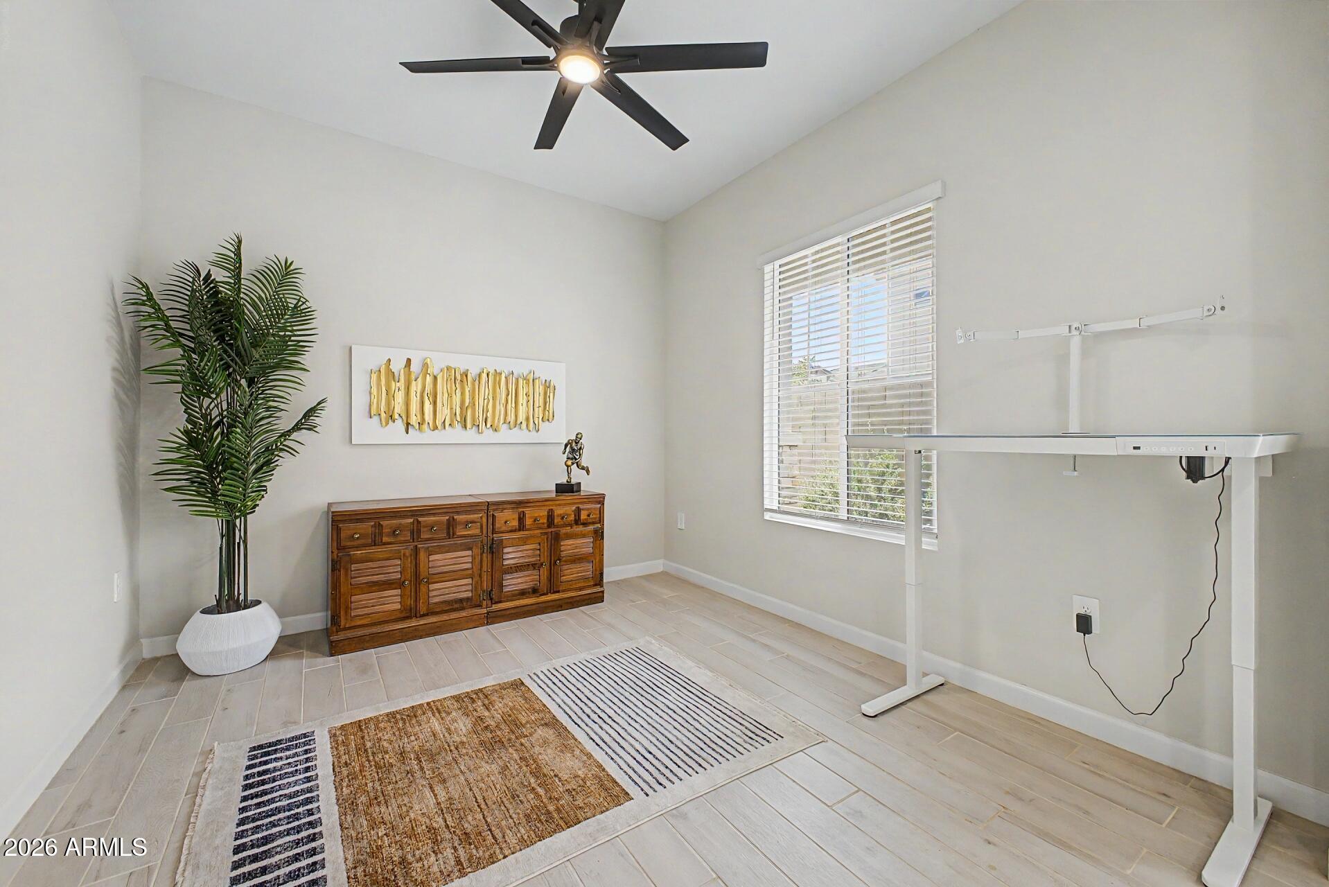 5038 E ANDERSON Drive