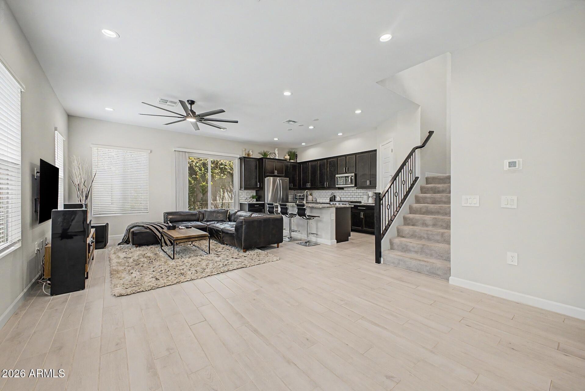 5038 E ANDERSON Drive