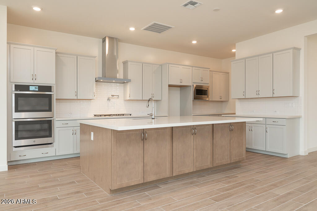 2603 E ALFONSO Drive