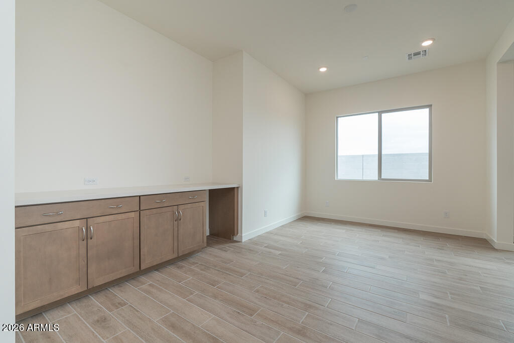 2603 E ALFONSO Drive