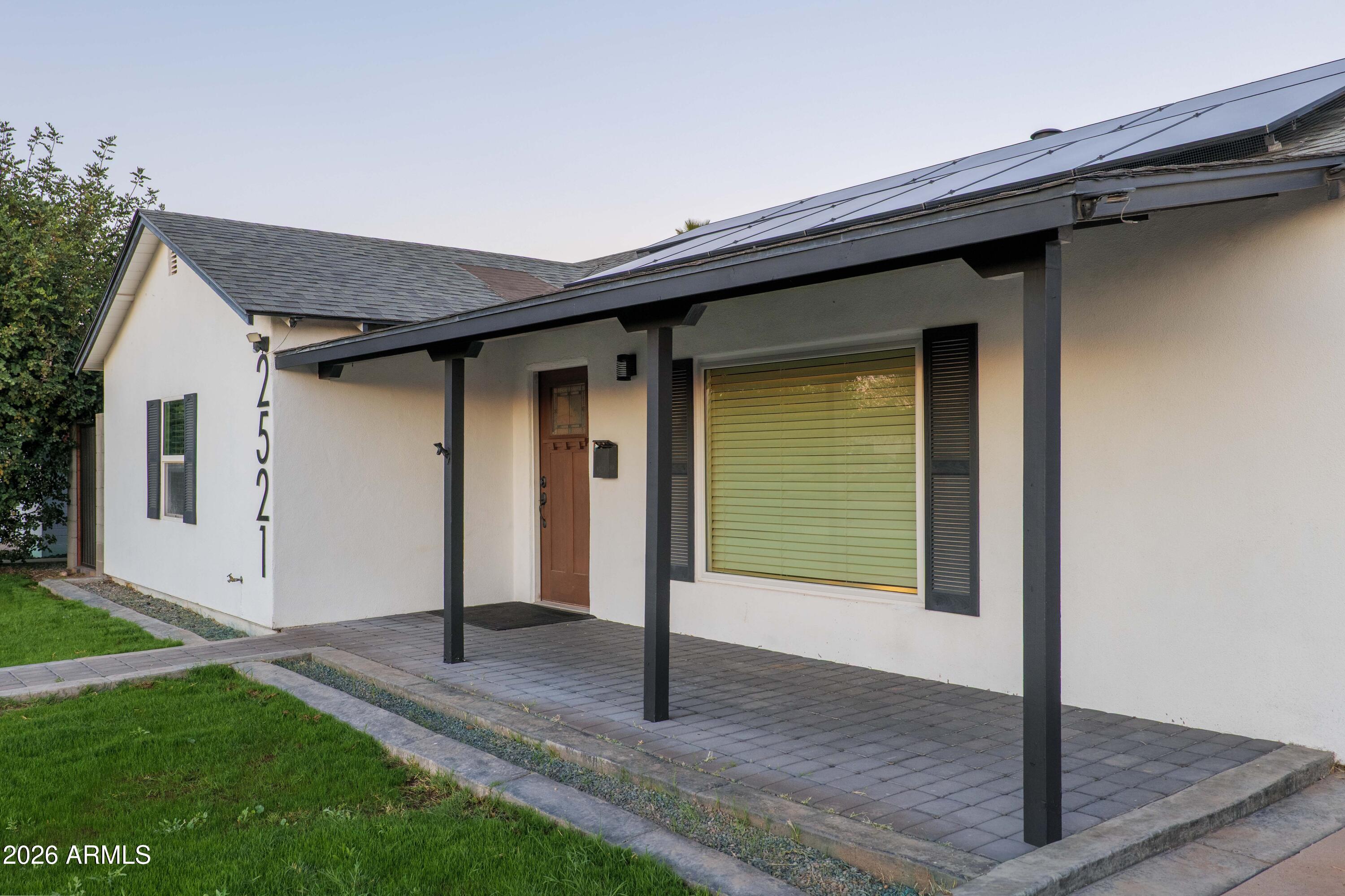 2521 N Evergreen Street