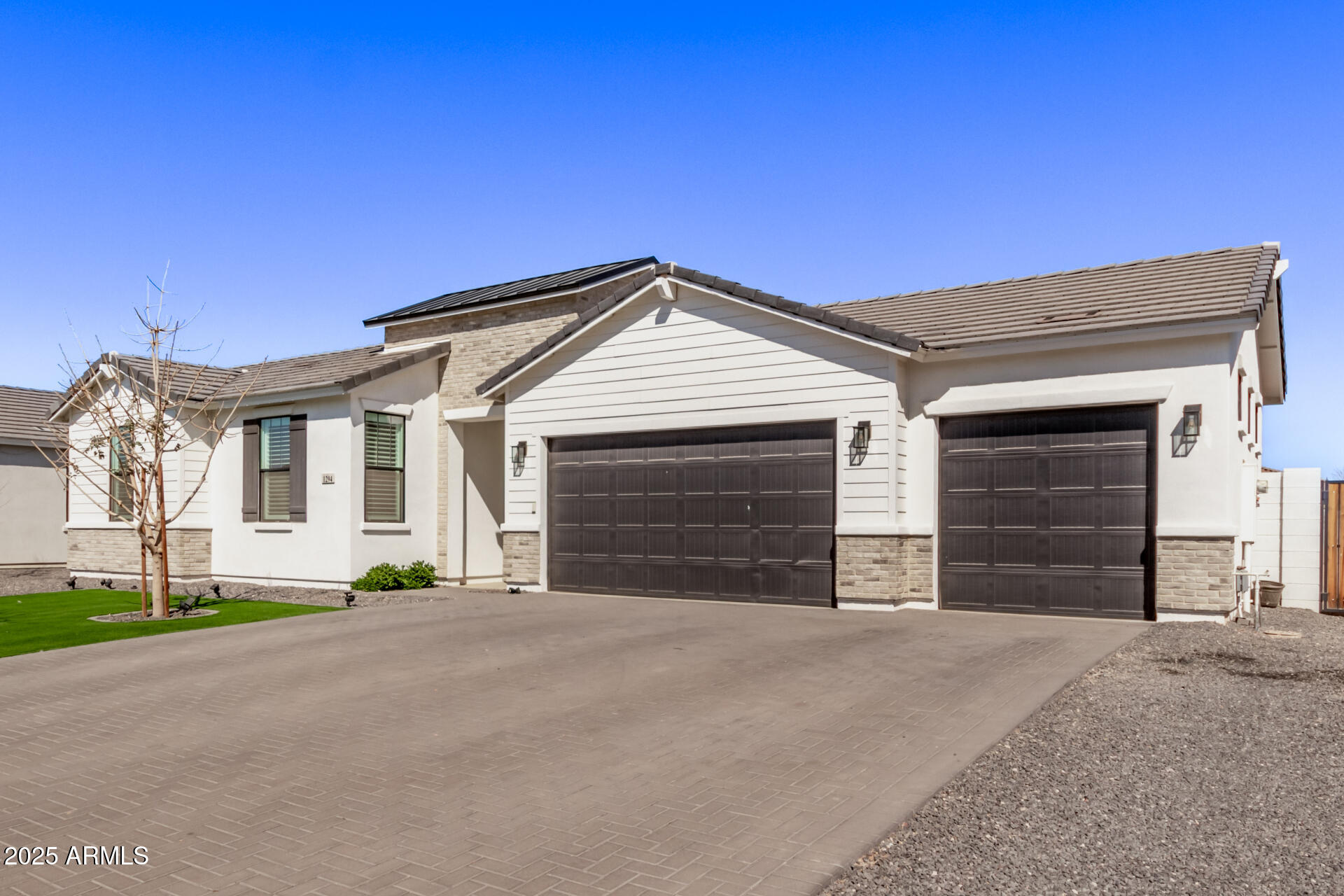 1294 E LA FORTUNA Court