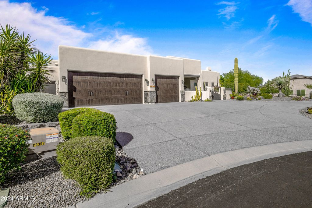 Photo of 18714 E Ironwood Circle, Rio Verde, AZ 85263 (MLS # 6934174)