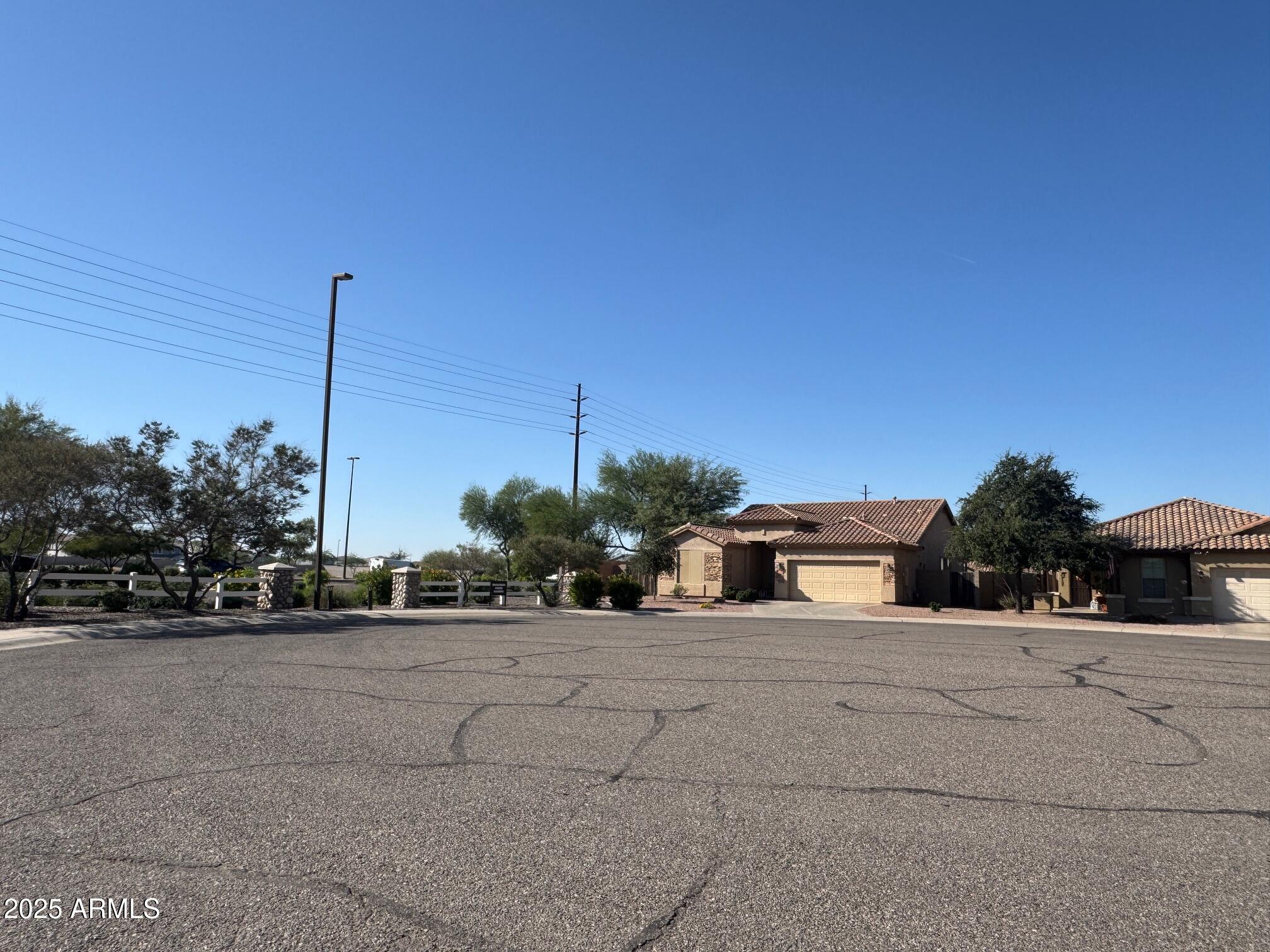 7165 S BRIARWOOD Court