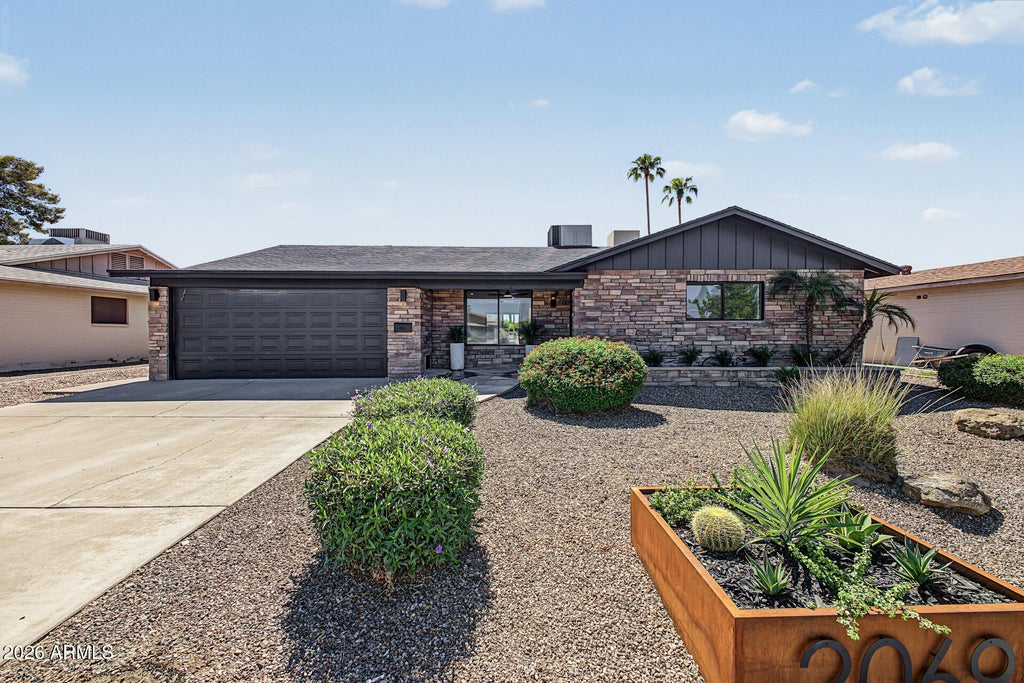 Photo of 2069 E Carson Drive, Tempe, AZ 85282 (MLS # 7088190)