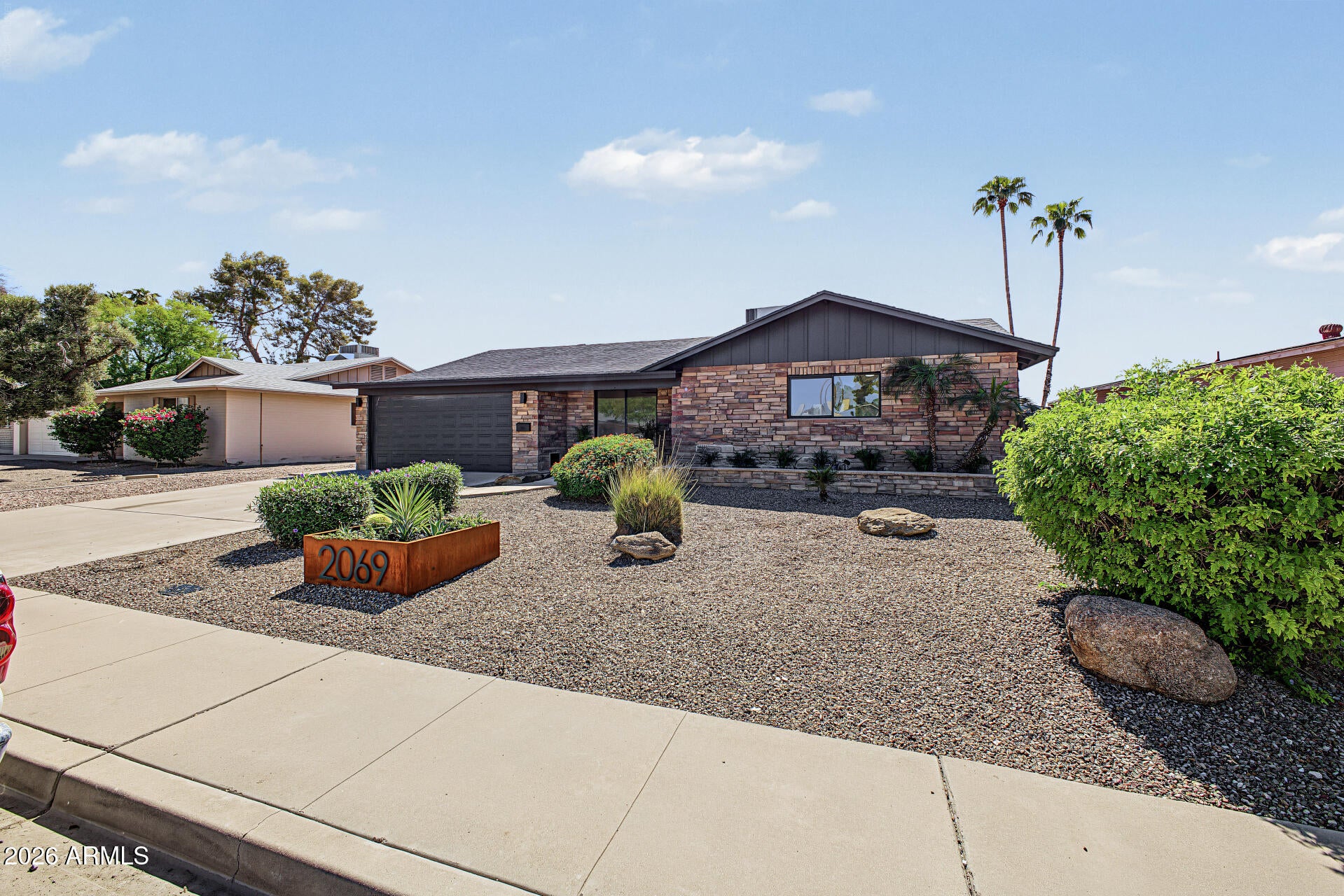 2069 E CARSON Drive