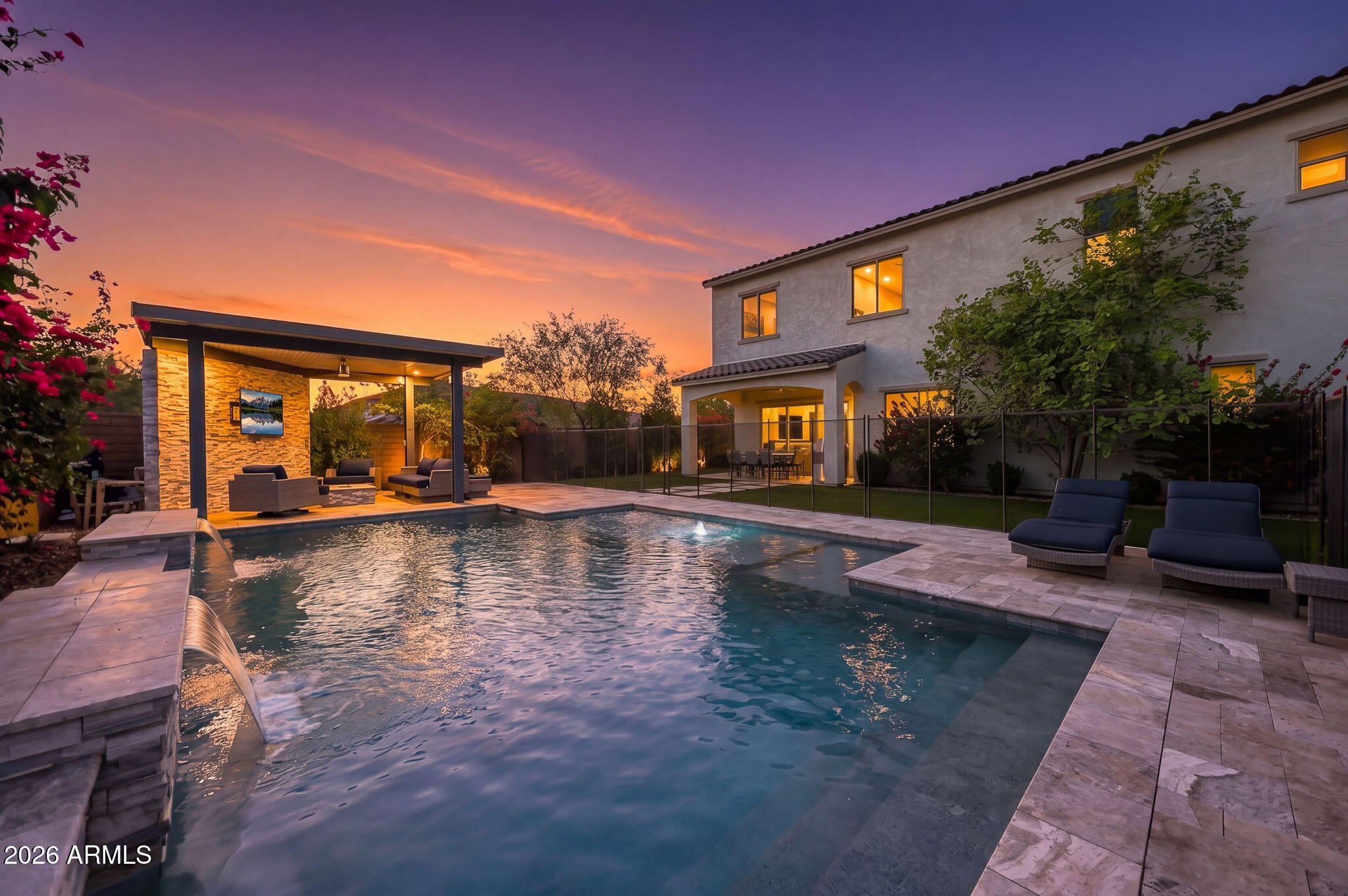 3409 E CASHMAN Drive
