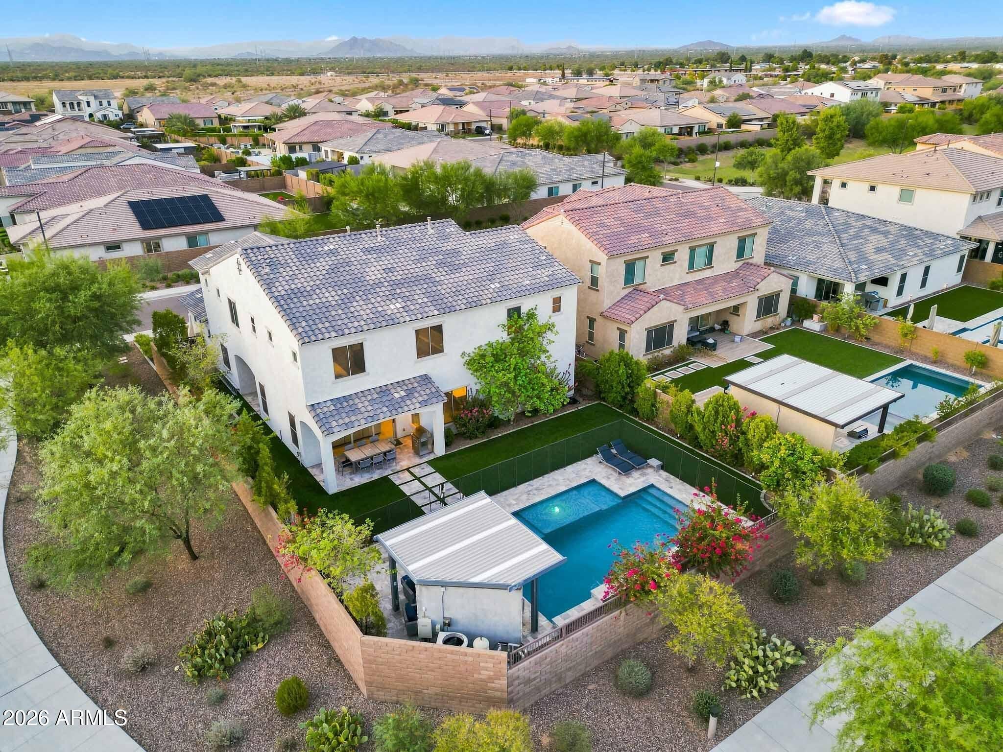 3409 E CASHMAN Drive
