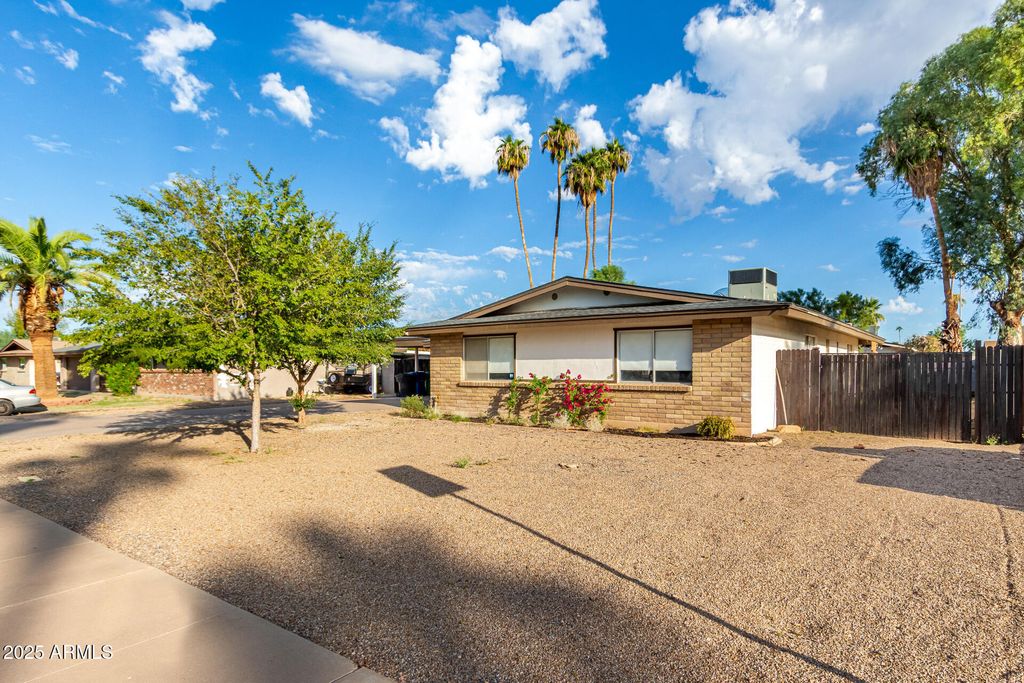 Photo of 2534 E Fairfield Street, Mesa, AZ 85213 (MLS # 6931427)