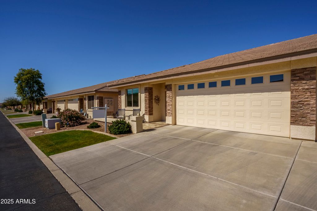 Photo of 2662 S Springwood Boulevard #338, Mesa, AZ 85209 (MLS # 6928099)