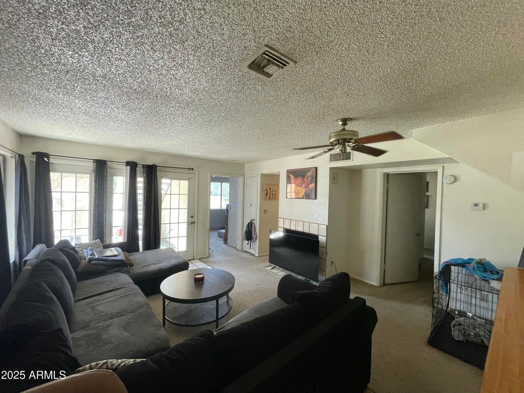 listing image 0