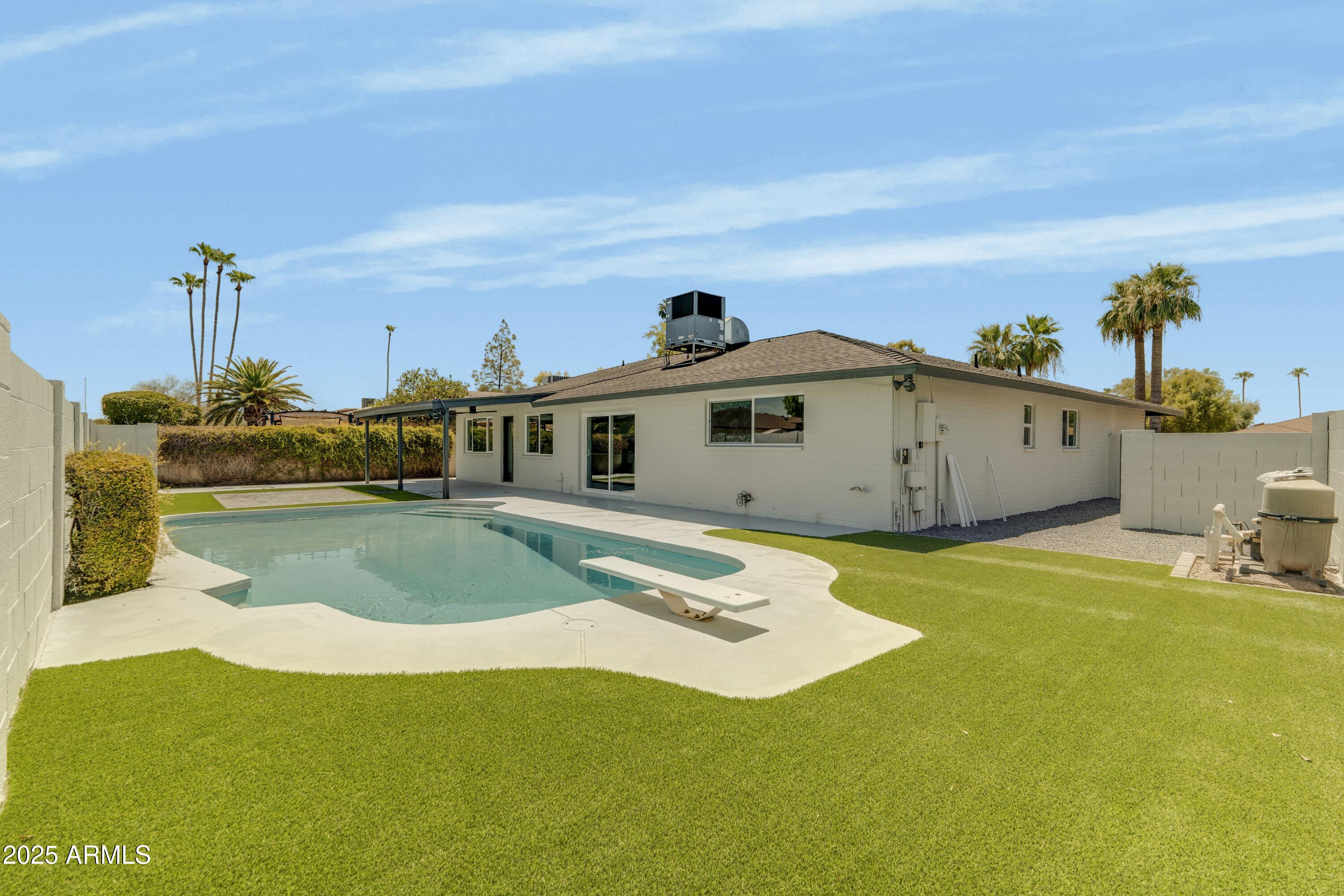 1062 E WATSON Drive
