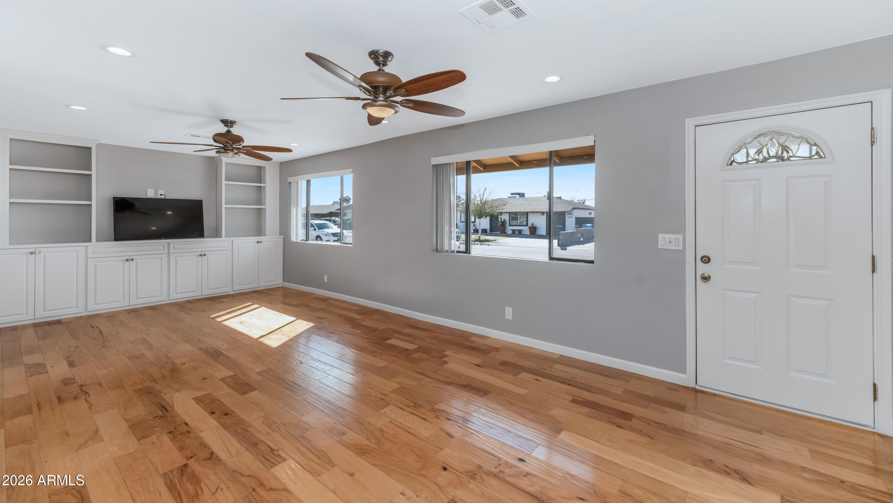 3444 W CORRINE Drive