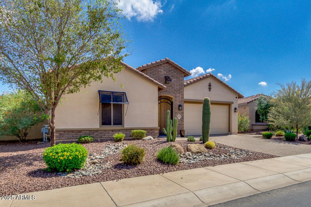 Photo of 4647 N Aldea Road E, Litchfield Park, AZ 85340 (MLS # 6977644)