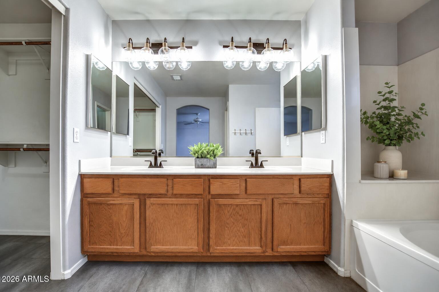 NORTH CANYON RANCH - Residential