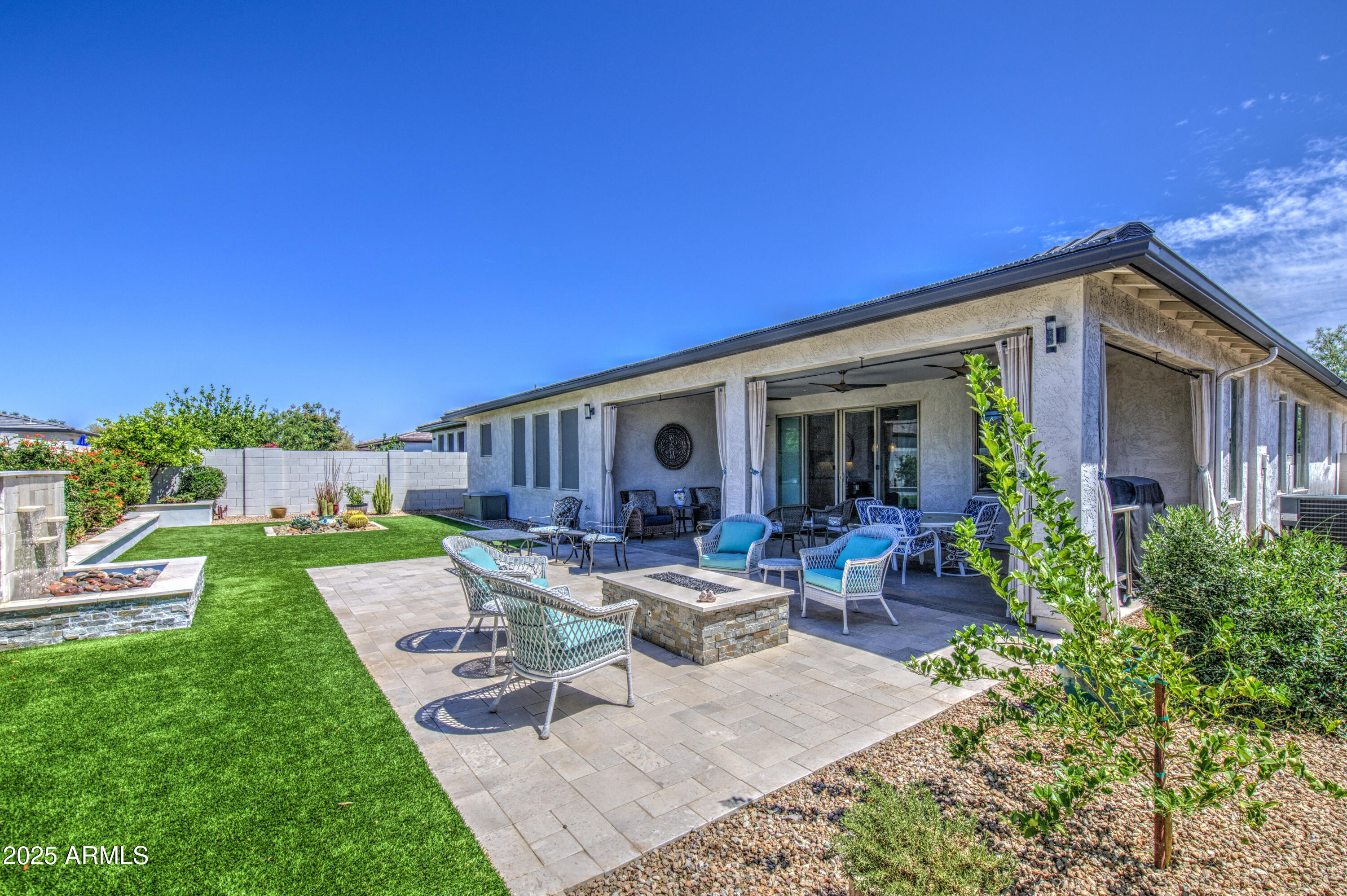 Homes 2 40150 N CARTER Court