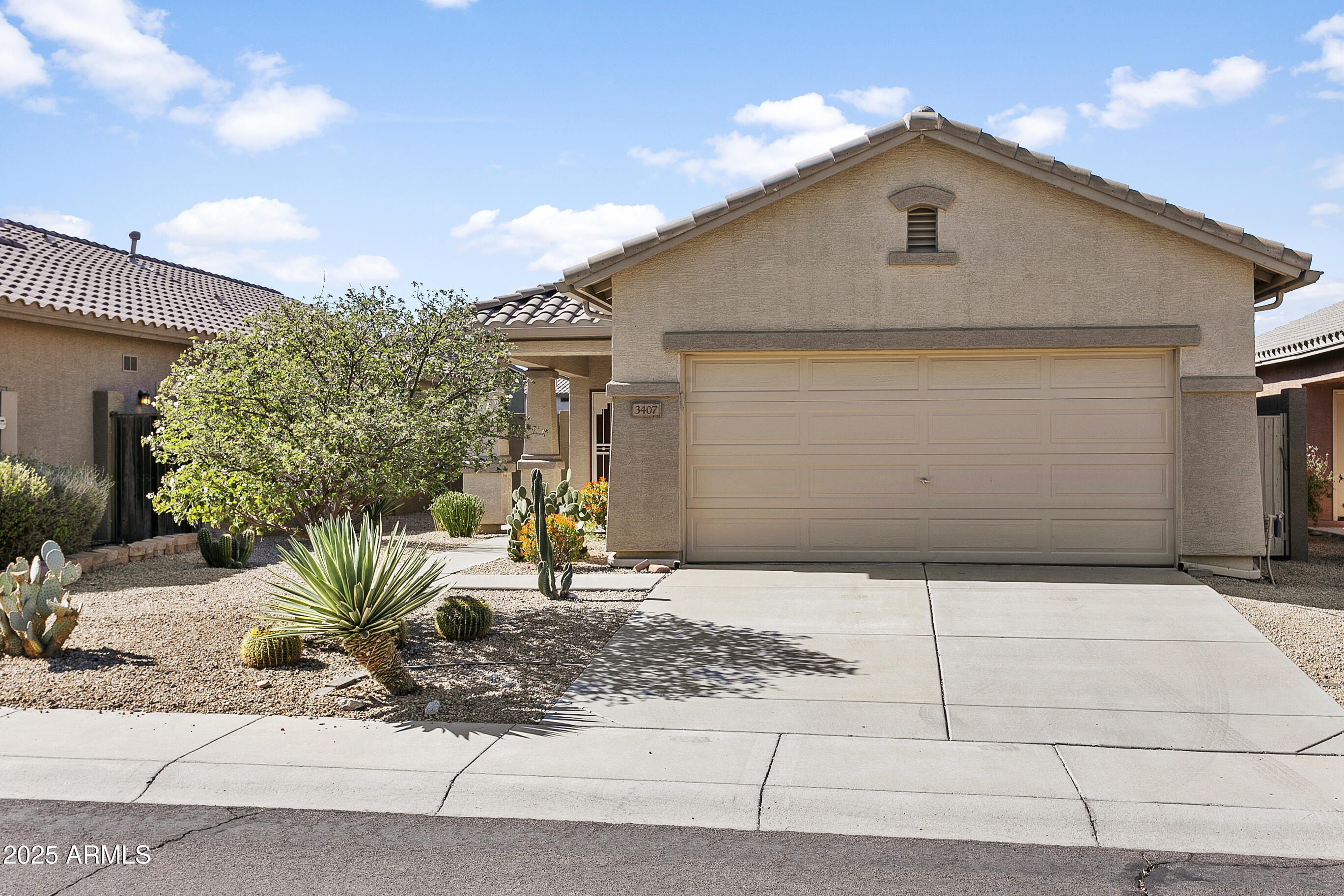 3407 W STEINBECK Drive