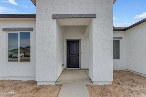 A home in Arizona City