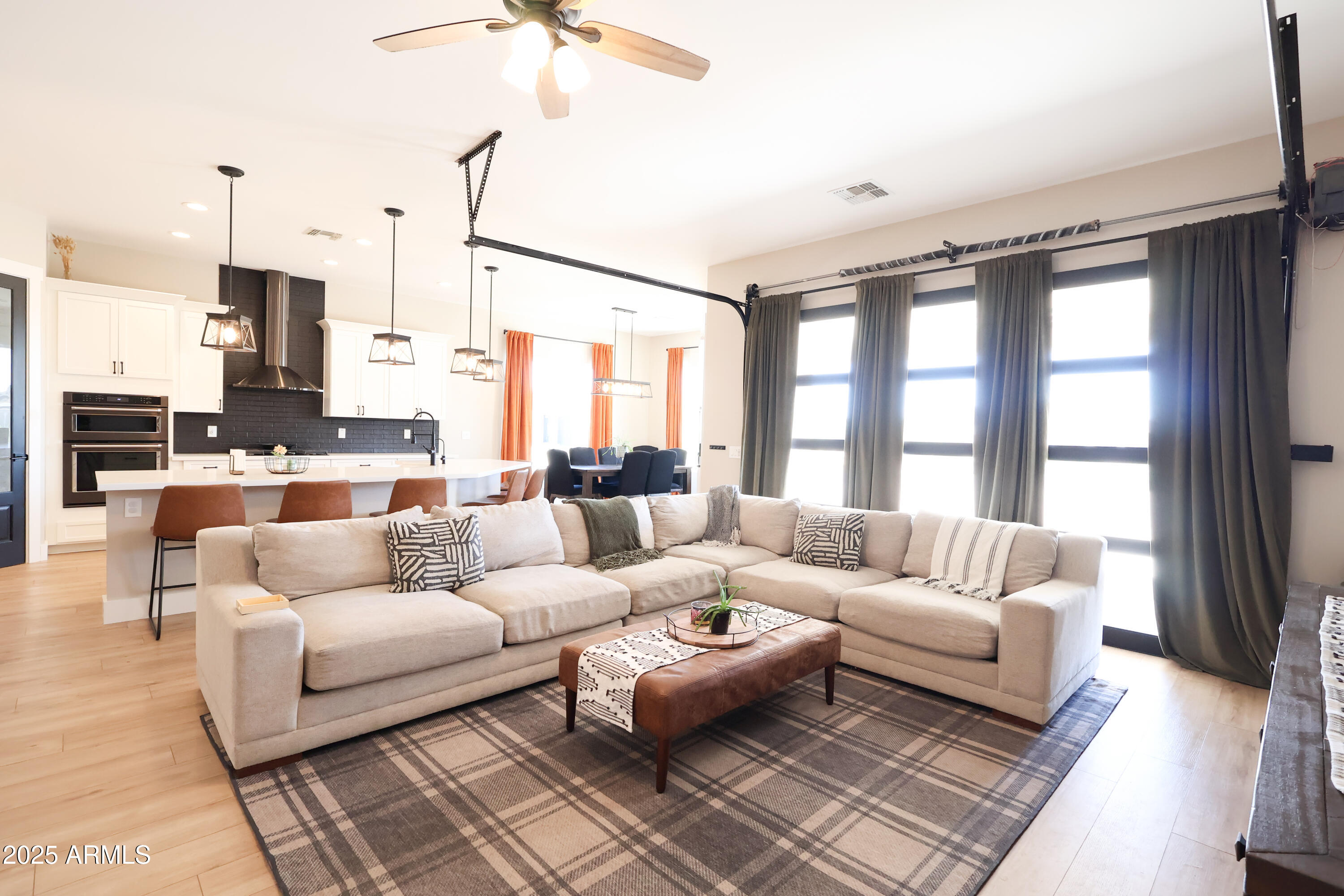 27372 N MICHELLE Lane