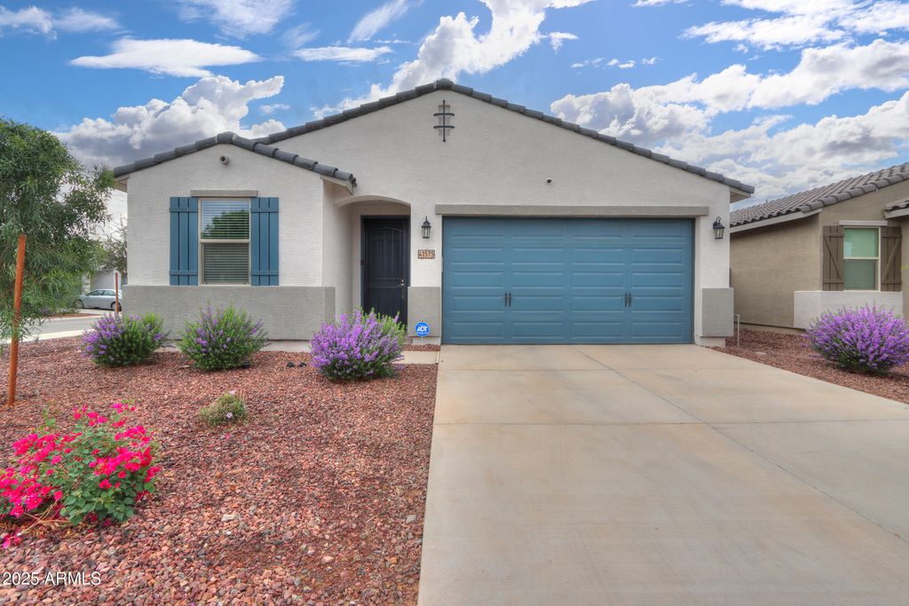 Photo of 41575 W Saguaro Drive, Maricopa, AZ 85138 (MLS # 7004880)